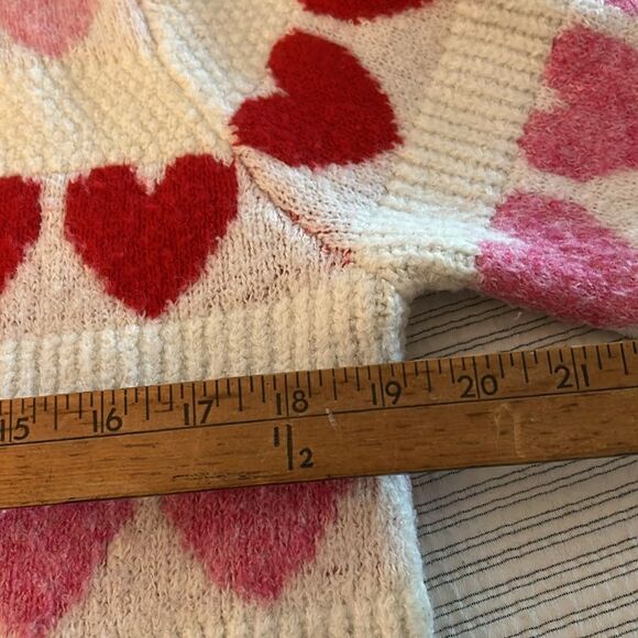 Cupcakes and cashmere, pink and red heart sweater size medium - Picture 6 of 8